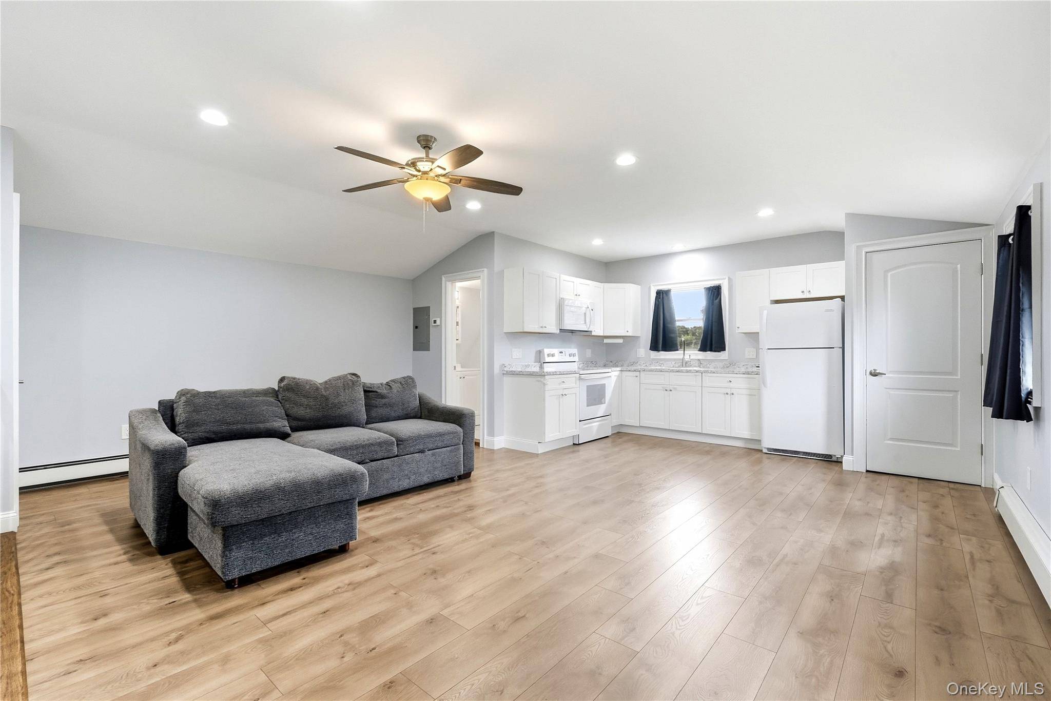248 Bayview AVE, Amityville, NY 11701