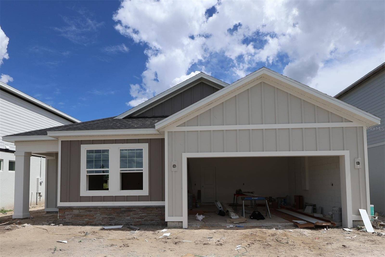 2867 SWEETGRASS LN, Zellwood, FL 32798