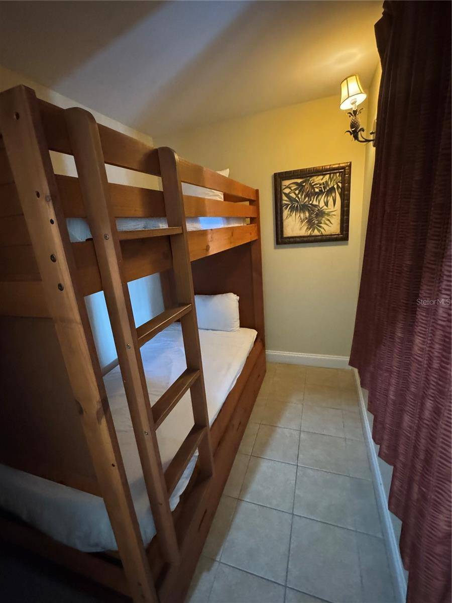 13427 BLUE HERON BEACH DR #1804, Orlando, FL 32821