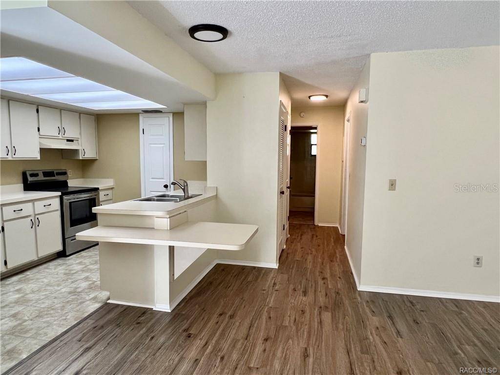 8071 W HOMOSASSA TRL, Homosassa, FL 34448
