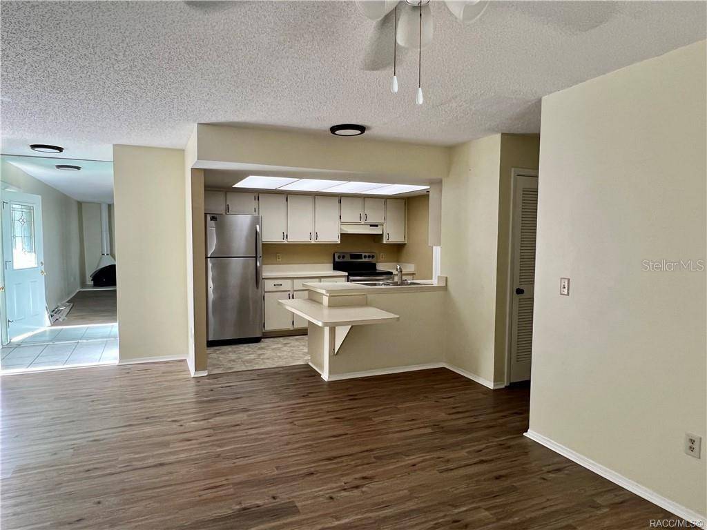 8071 W HOMOSASSA TRL, Homosassa, FL 34448