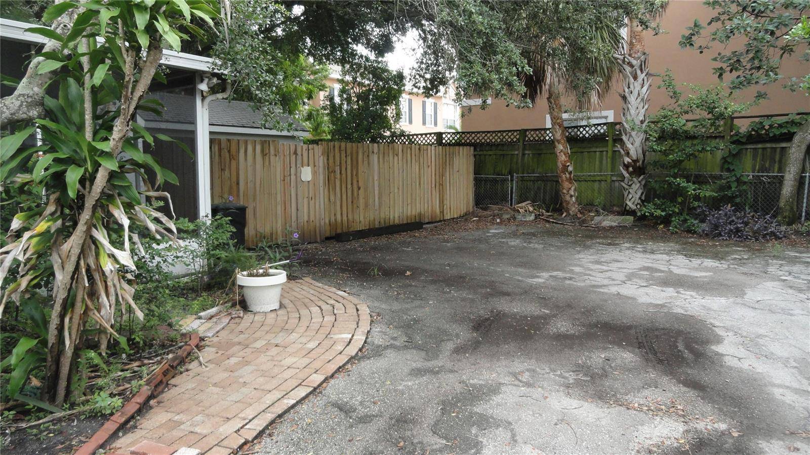 2614 N CLEVELAND ST, Tampa, FL 33609