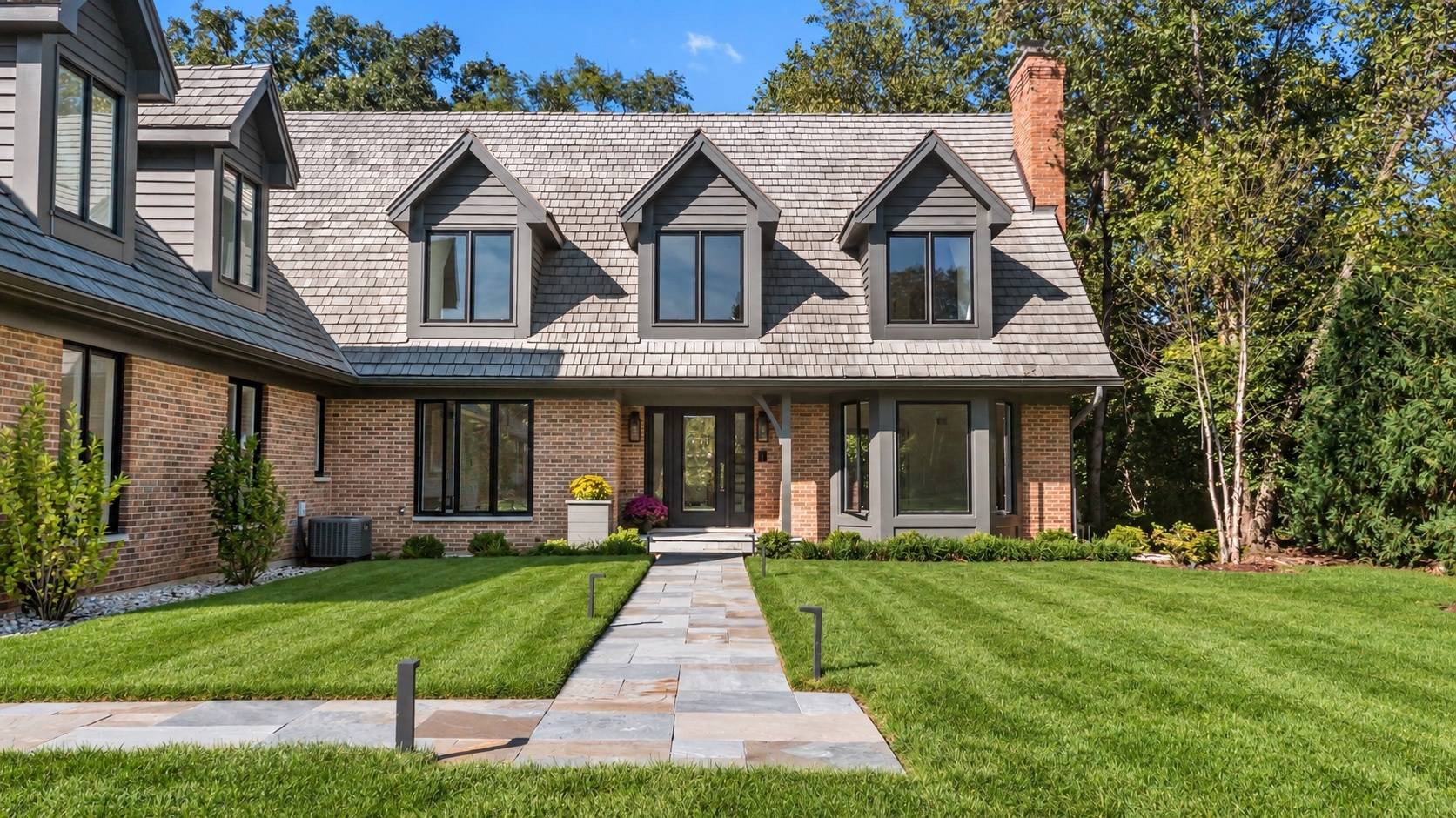 1280 Lawrence AVE, Lake Forest, IL 60045