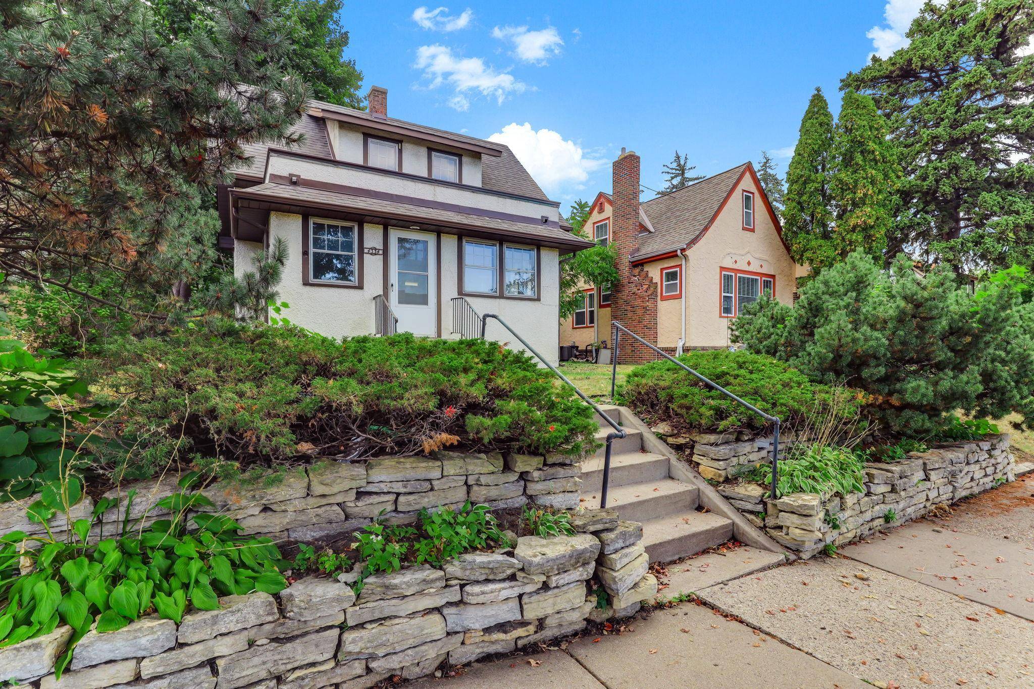 4334 Stevens AVE, Minneapolis, MN 55409