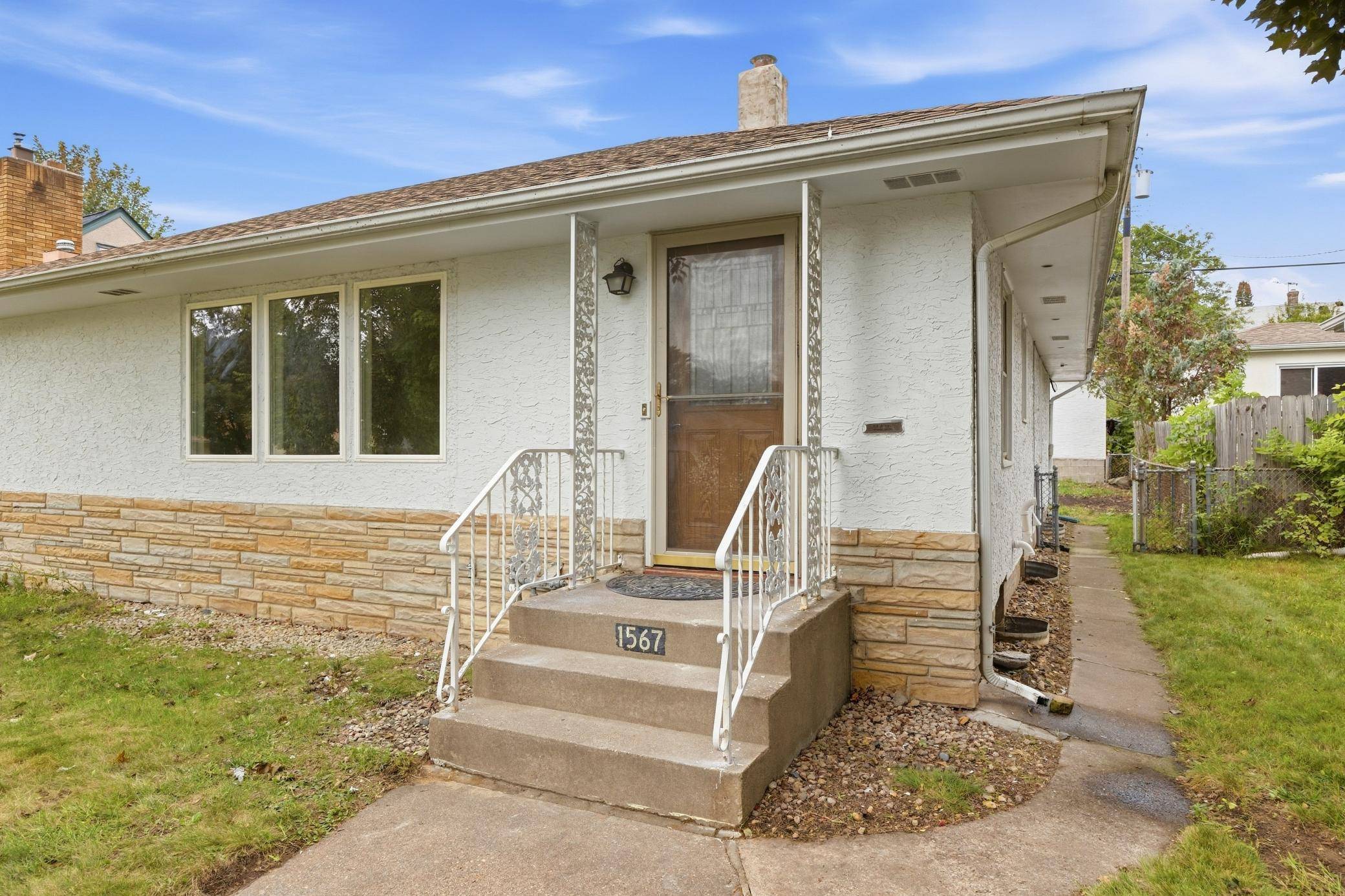 1567 Atlantic ST, Saint Paul, MN 55106