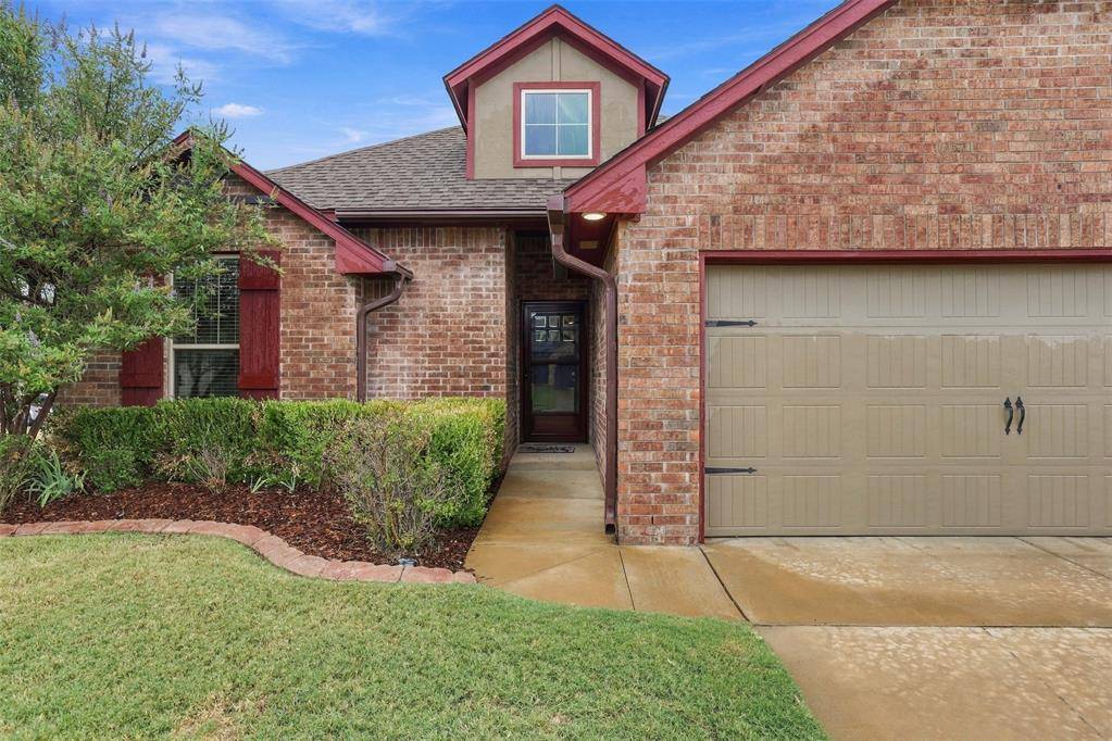 1913 Wye ST, Yukon, OK 73099