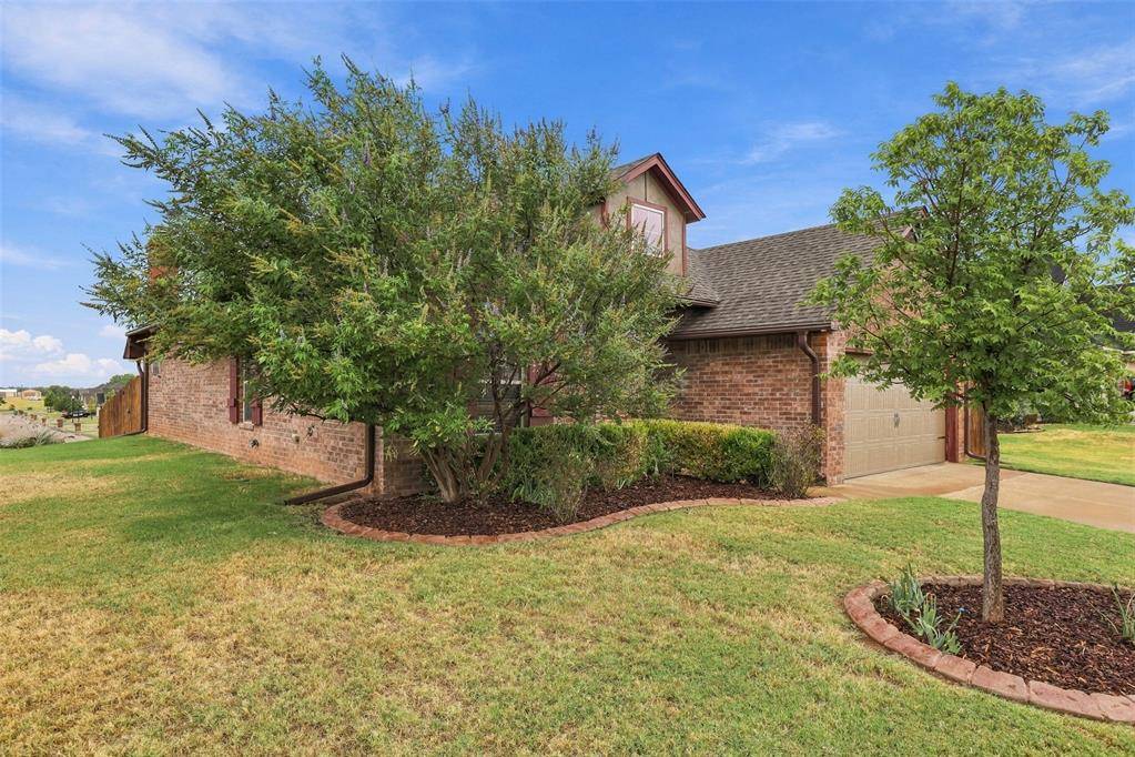 1913 Wye ST, Yukon, OK 73099