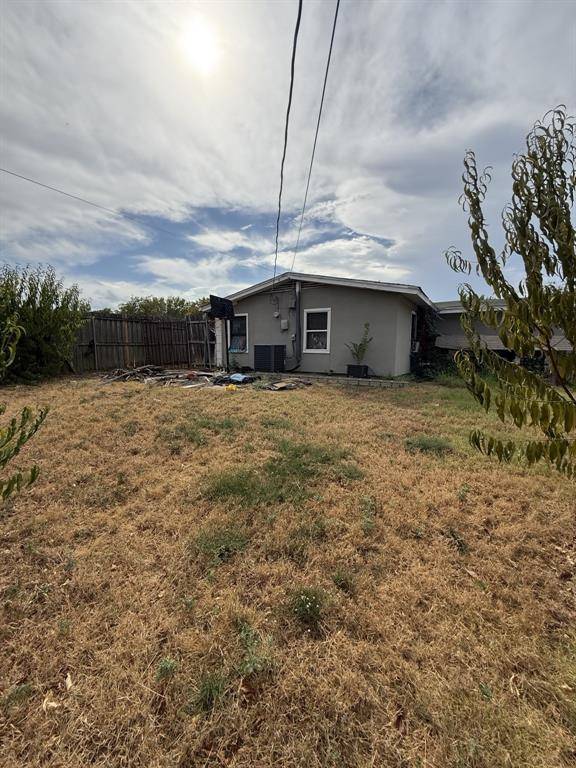 120 Woodbridge Way, Mesquite, TX 75149
