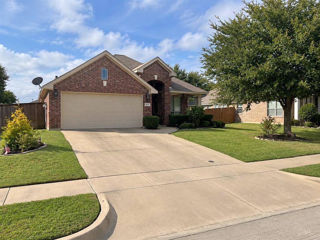 4700 Valleyview Drive, Mansfield, TX 76063