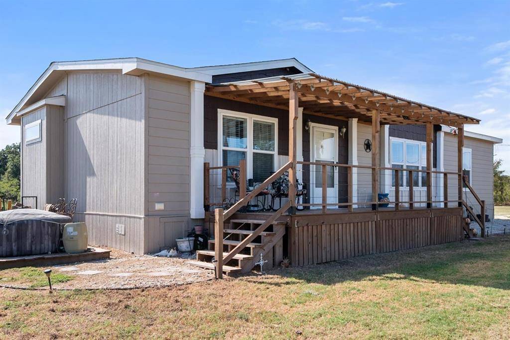 822 SE County Road 3100, Corsicana, TX 75109