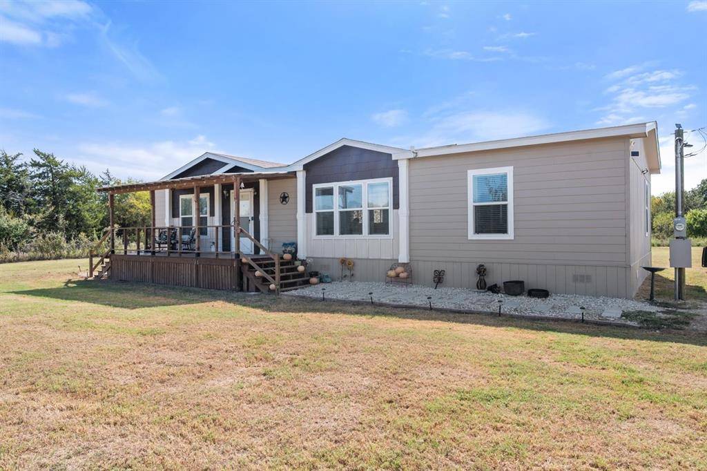 822 SE County Road 3100, Corsicana, TX 75109