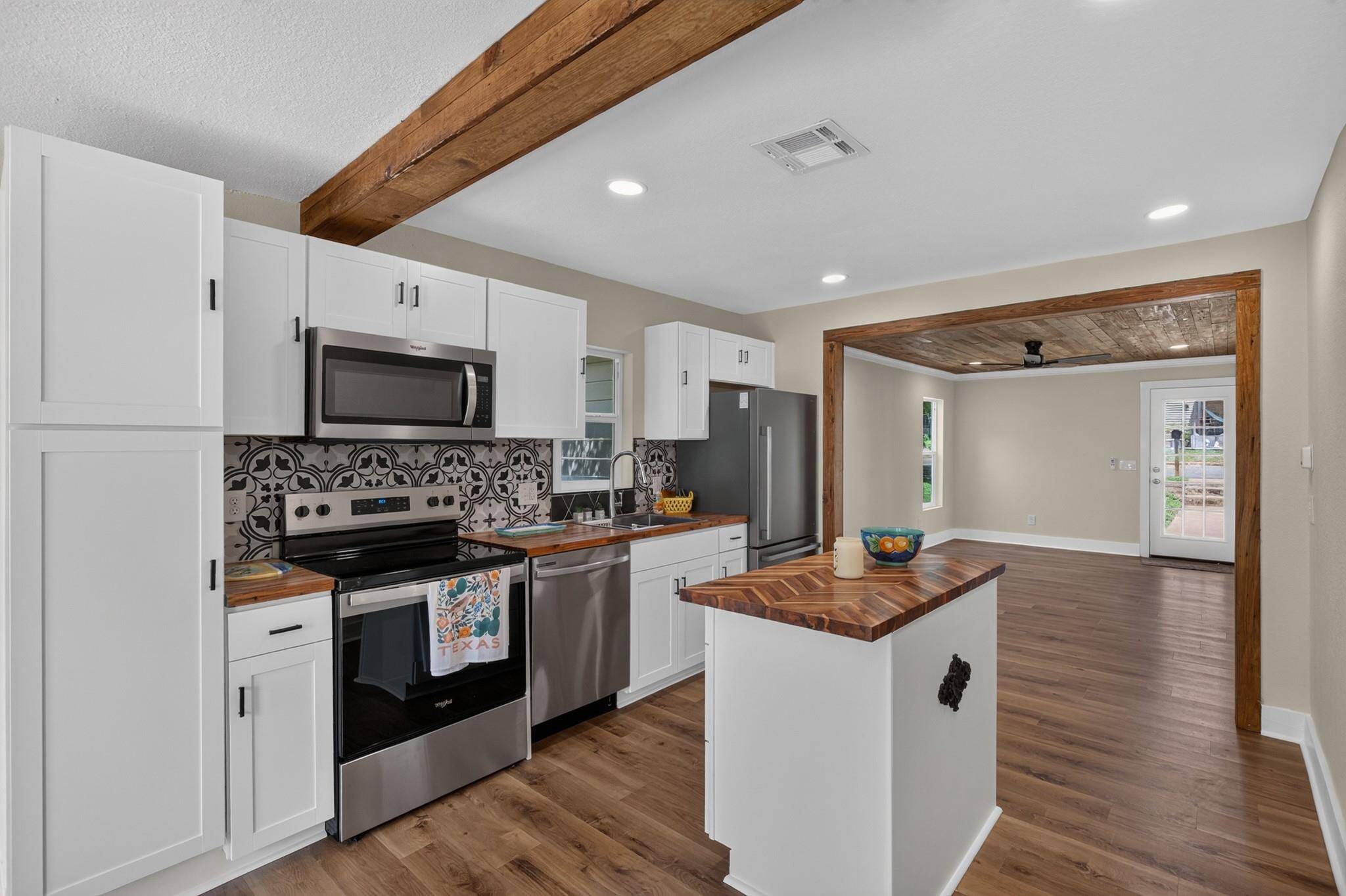 1109 Hickory ST, Llano, TX 78643