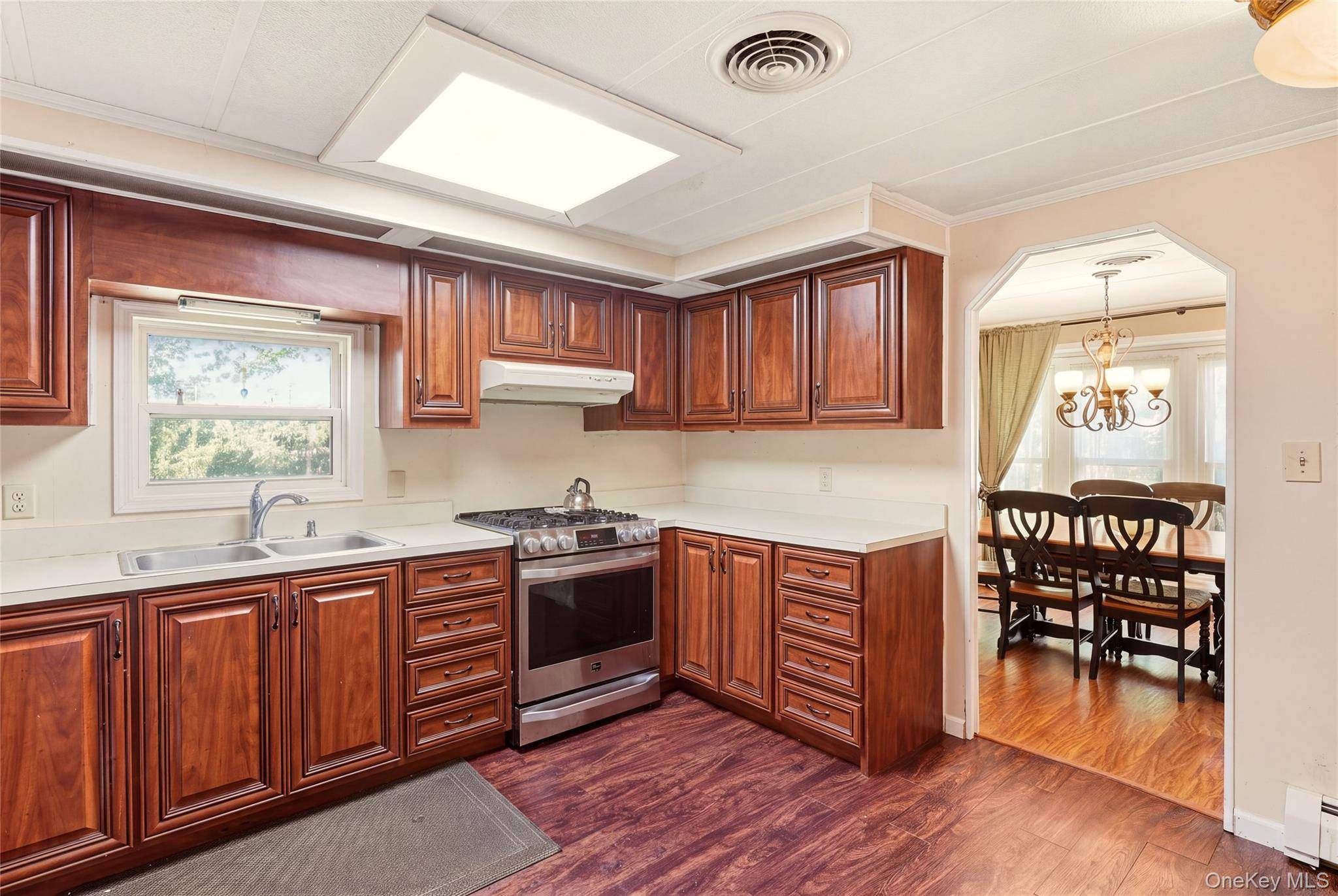 1407 Middle RD #45, Calverton, NY 11933