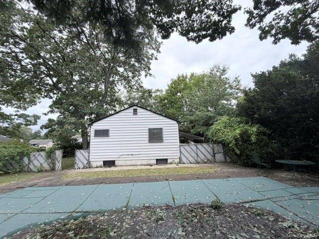 1209 Udall RD, Bay Shore, NY 11706