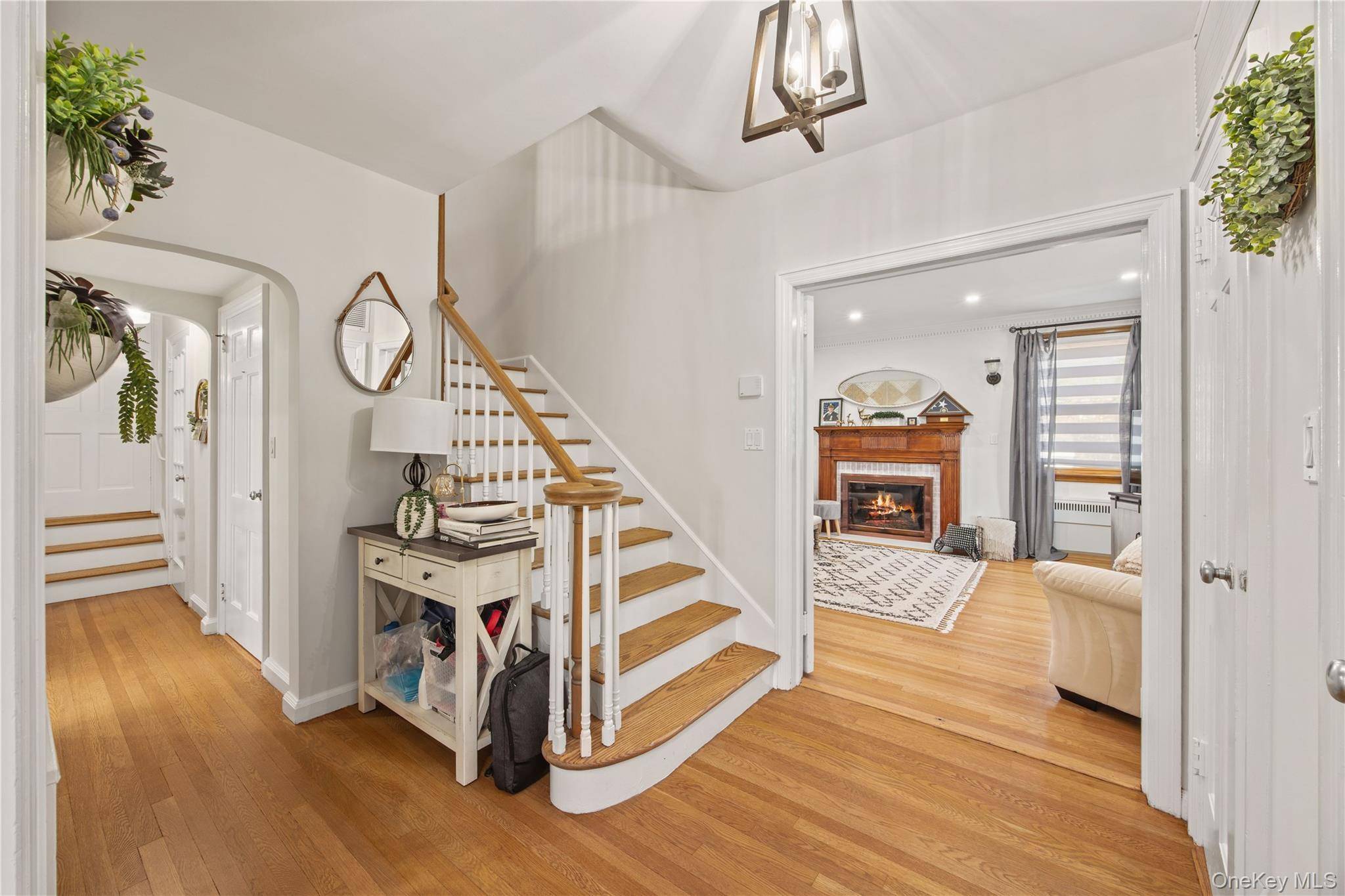 2053 Van Hoesen AVE, Bronx, NY 10461