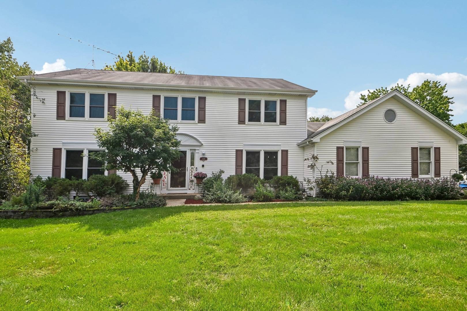 1898 Kaneville RD, Geneva, IL 60134