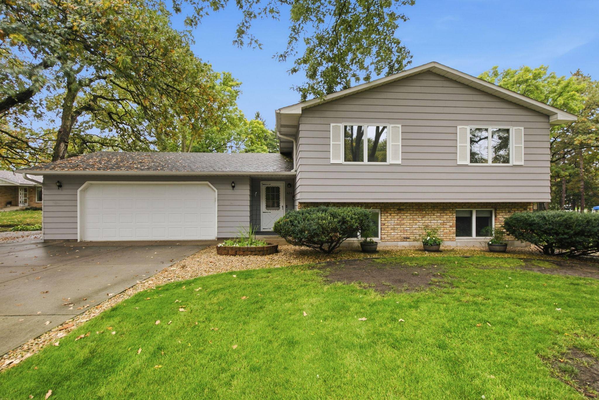 424 5th ST S, Sauk Rapids, MN 56379
