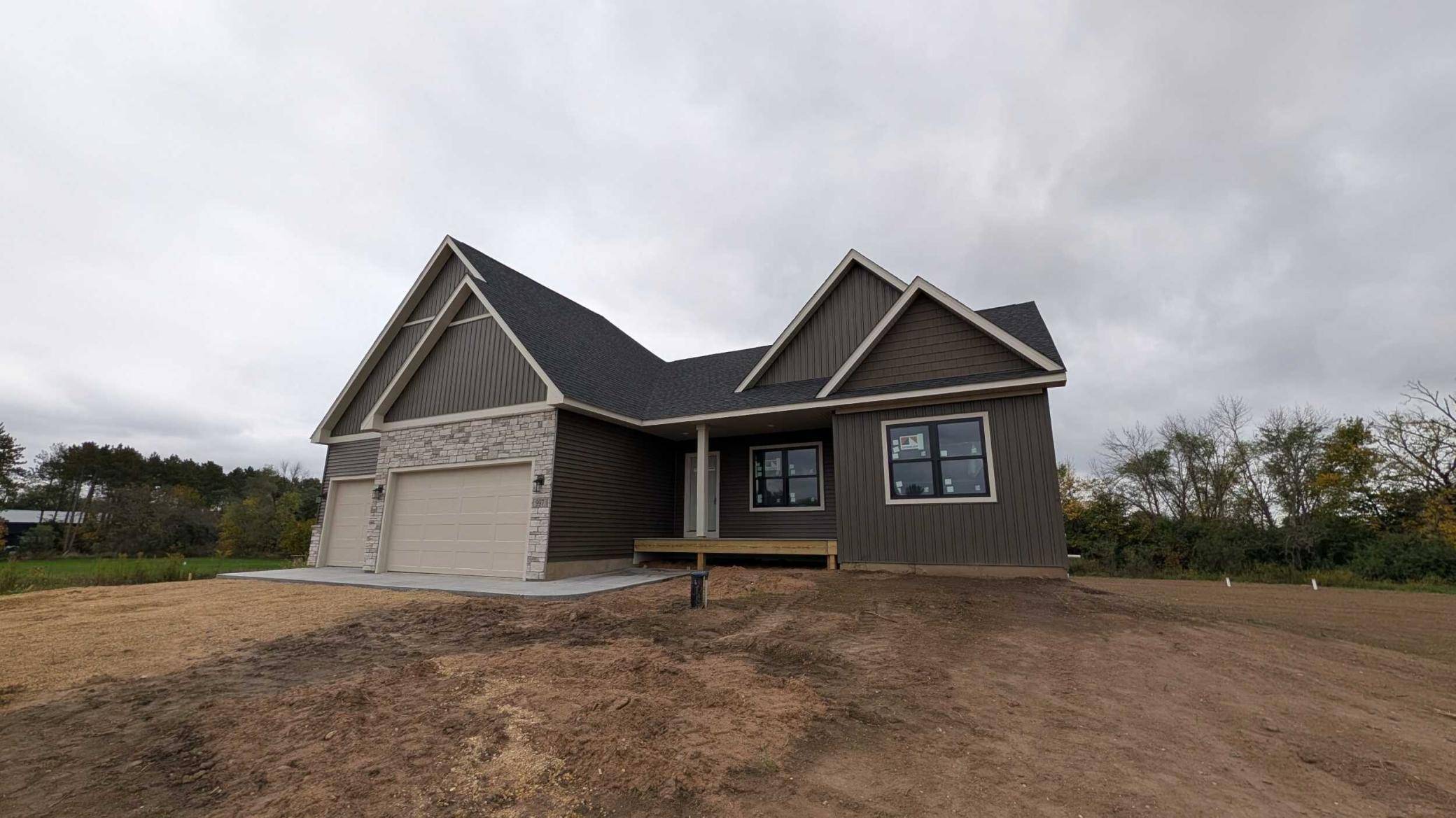 997 152nd AVE, New Richmond, WI 54017