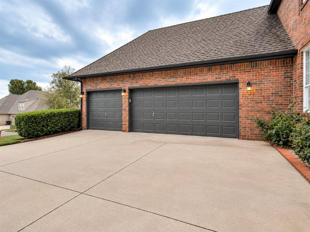 3641 Equestrian CT, Edmond, OK 73034