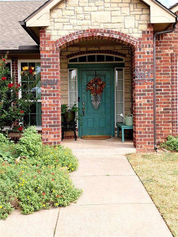 901 Driver LN, Edmond, OK 73025
