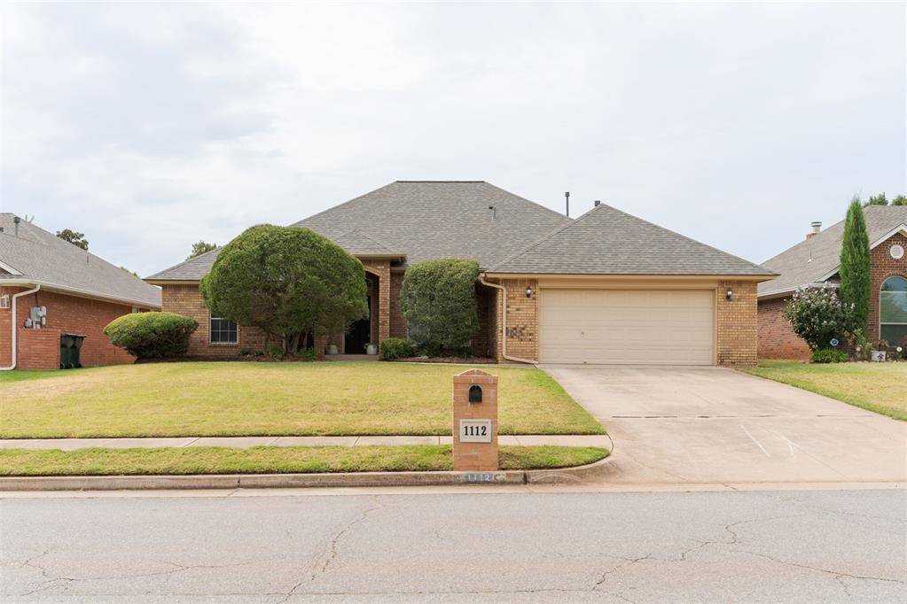 1112 Copperfield DR, Edmond, OK 73003