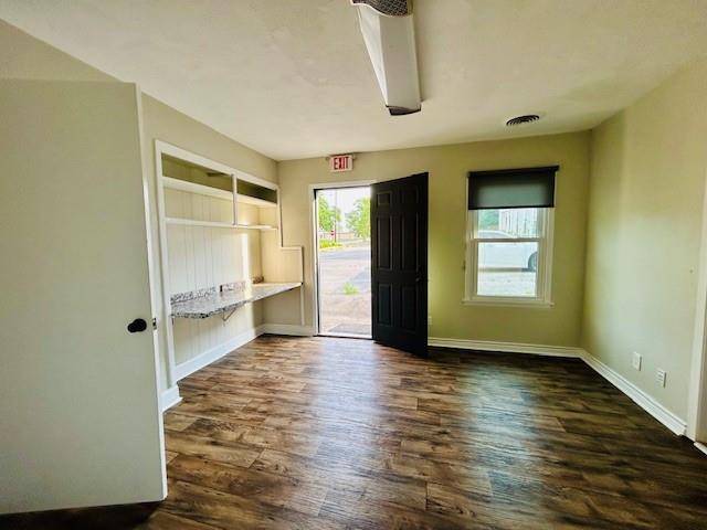214 N Rusk Avenue, Denison, TX 75020