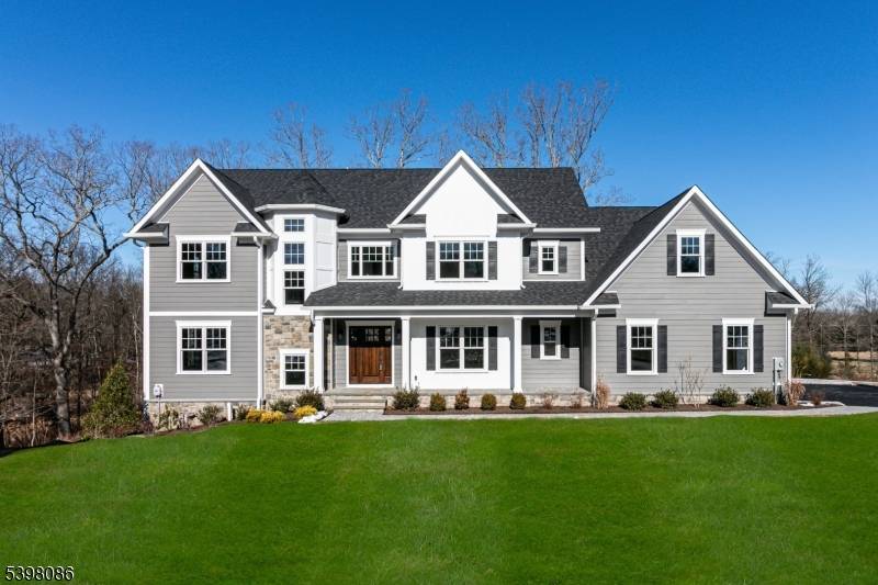 6 Harlow Pointe Cove, Green Brook Twp., NJ 08812