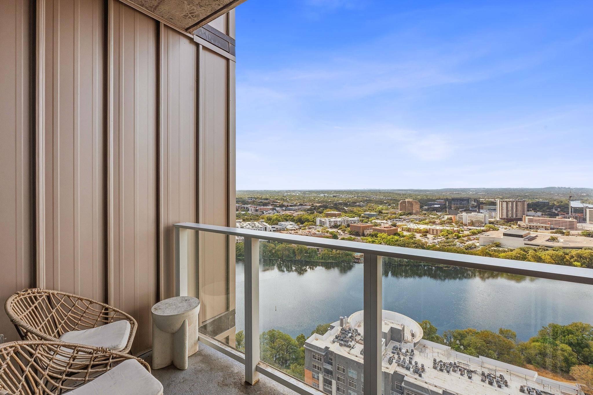 48 East Ave #2911, Austin, TX 78701