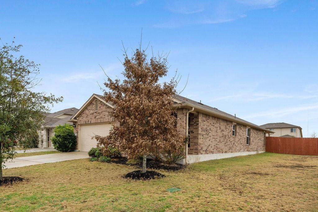 1013 Hawkeye Point RD, Georgetown, TX 78626
