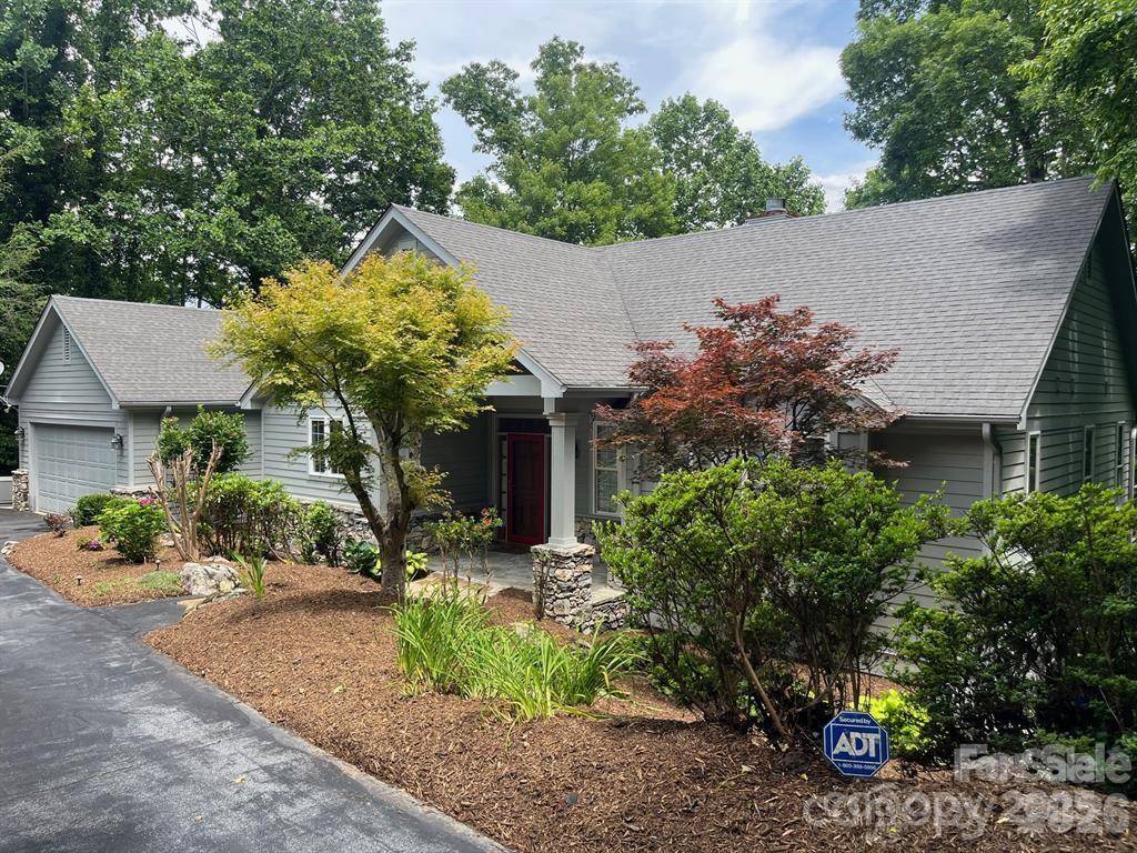 180 High Road Overlook, Hendersonville, NC 28739