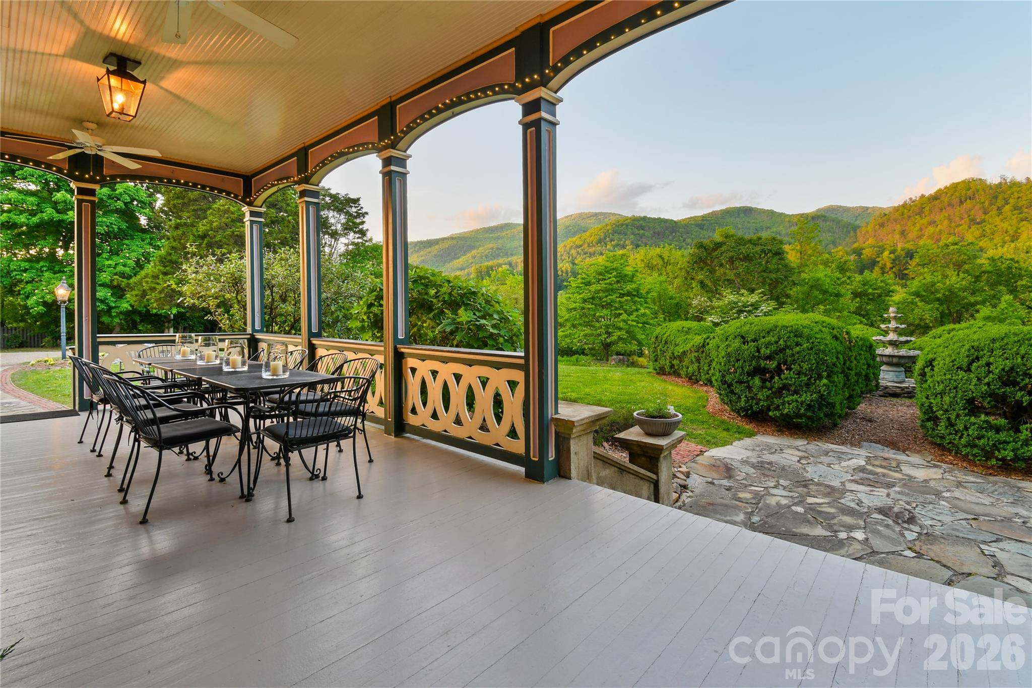 204 Lawson ST, Hot Springs, NC 28743
