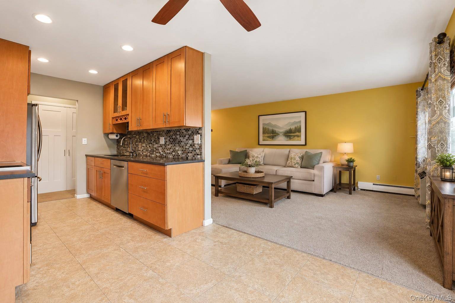 88 Sierra Vista LN, Valley Cottage, NY 10989