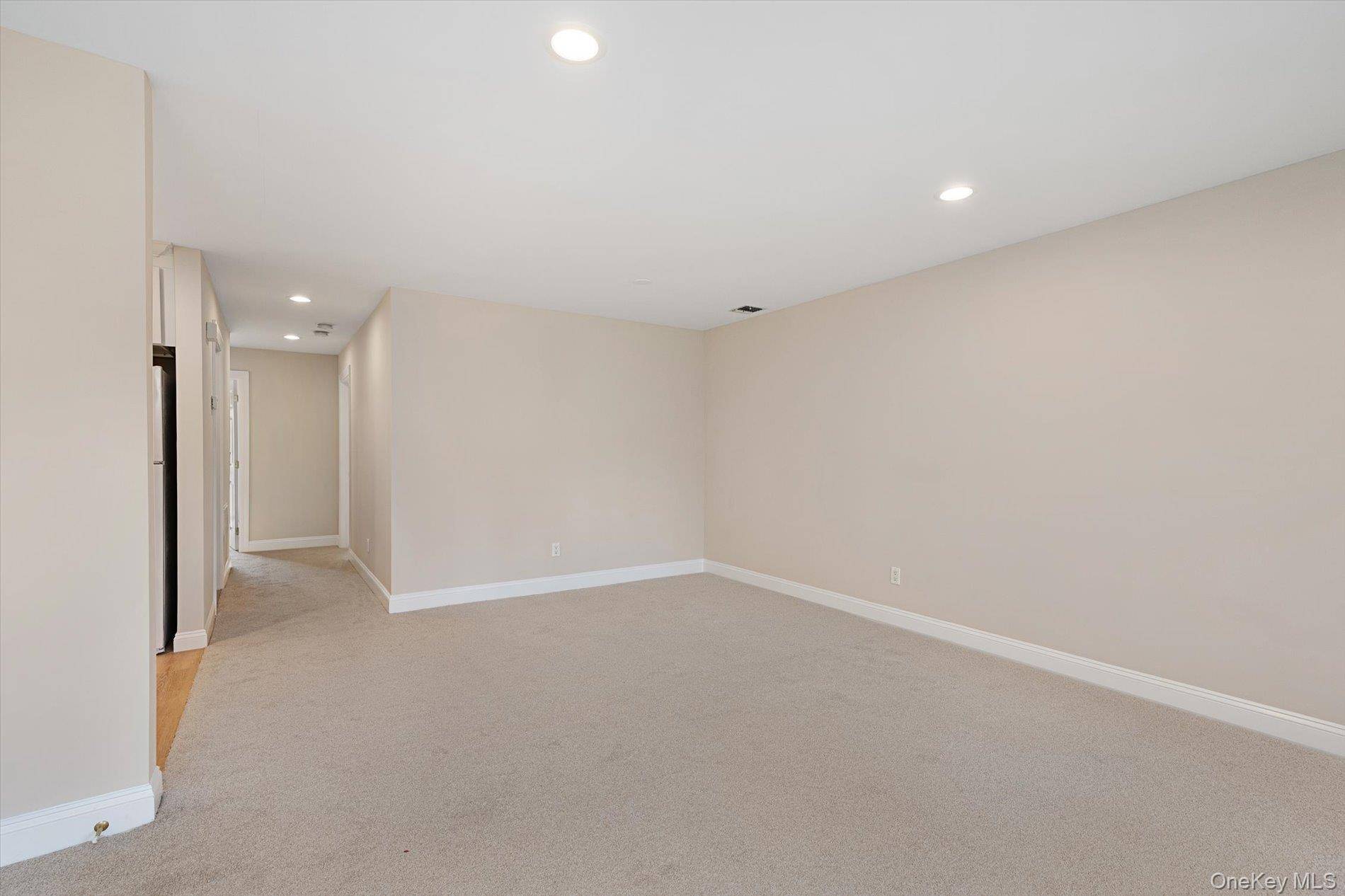 991 Madeira BLVD, Melville, NY 11747