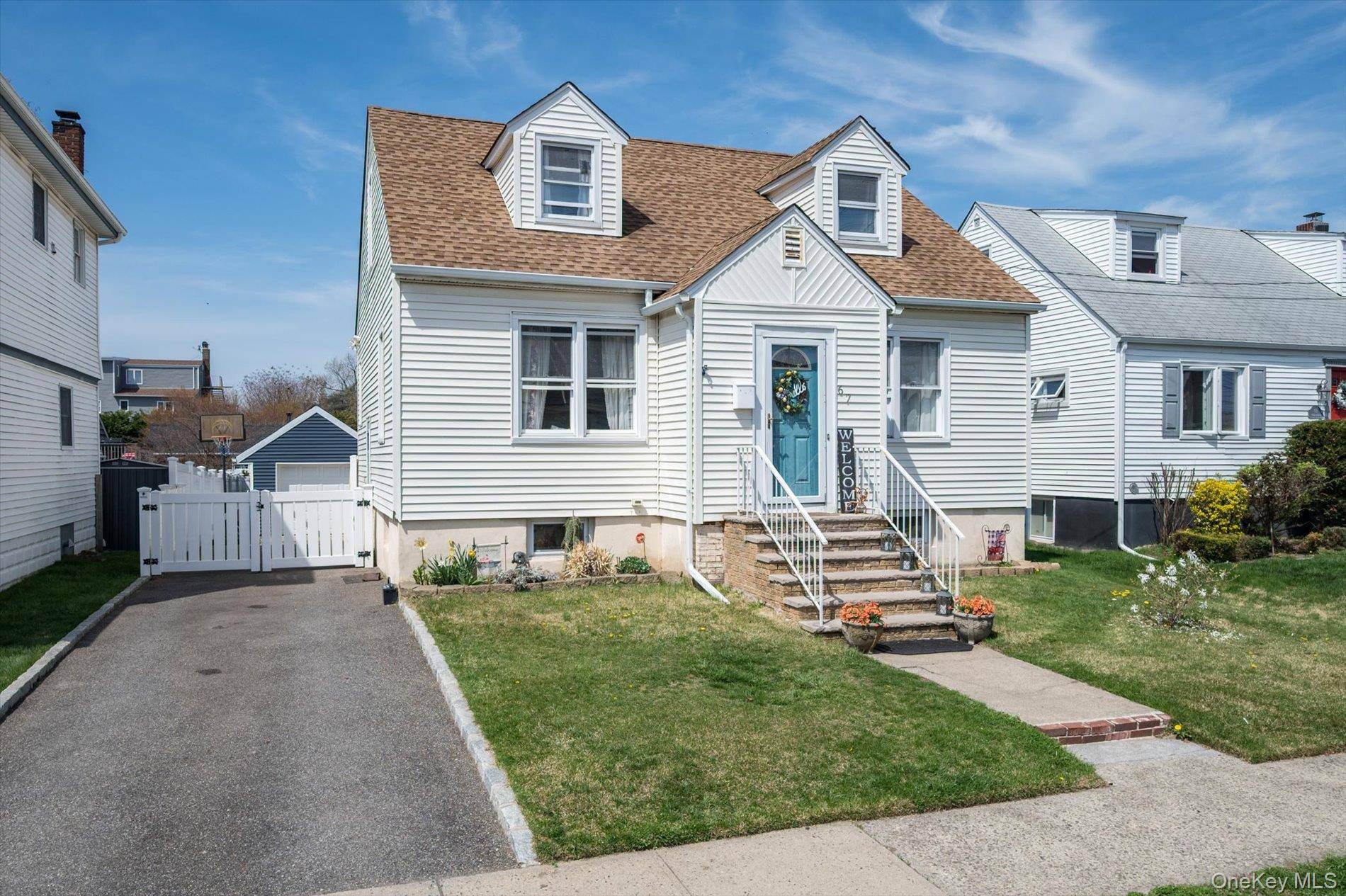 67 Waldo AVE, East Rockaway, NY 11518