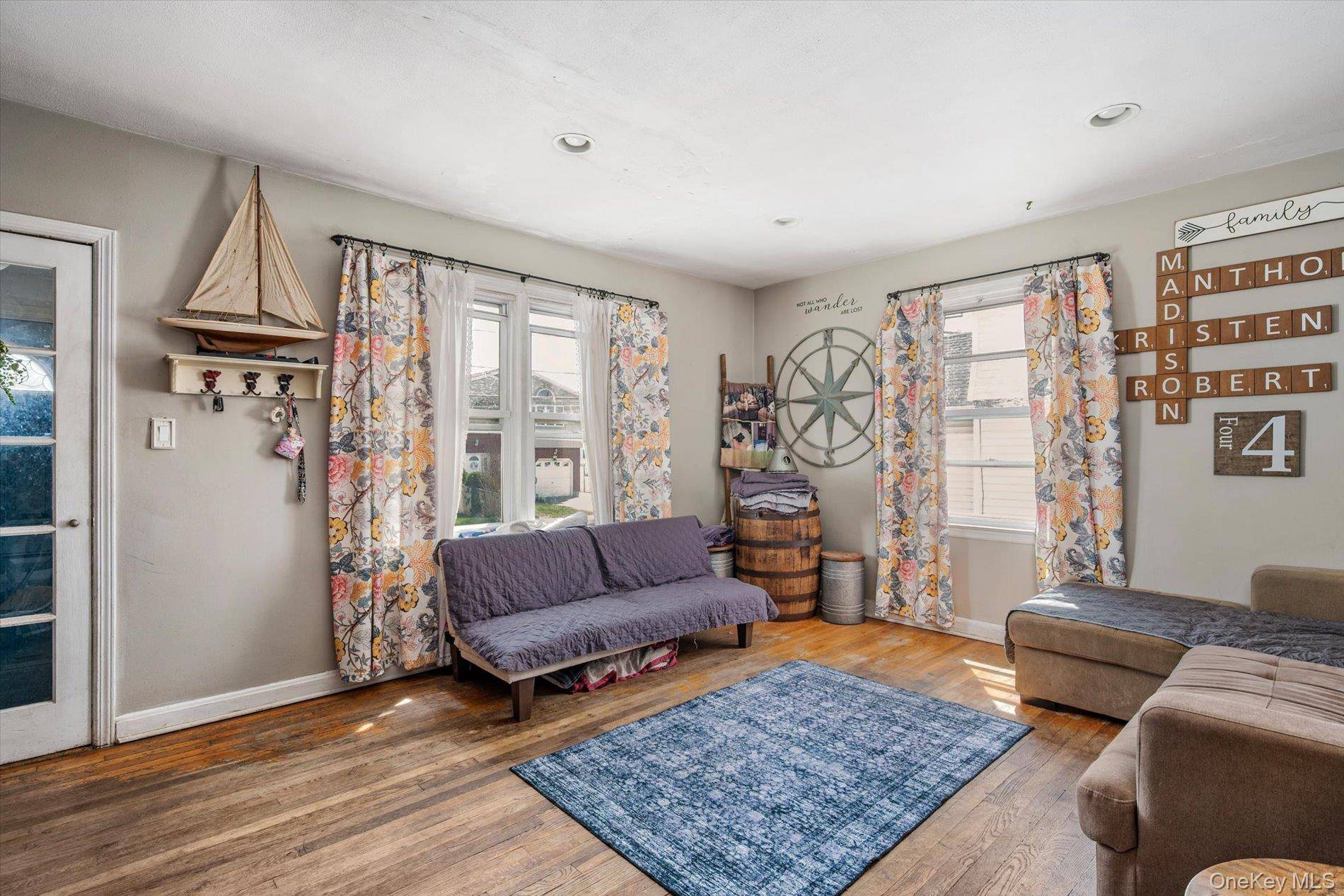 67 Waldo AVE, East Rockaway, NY 11518