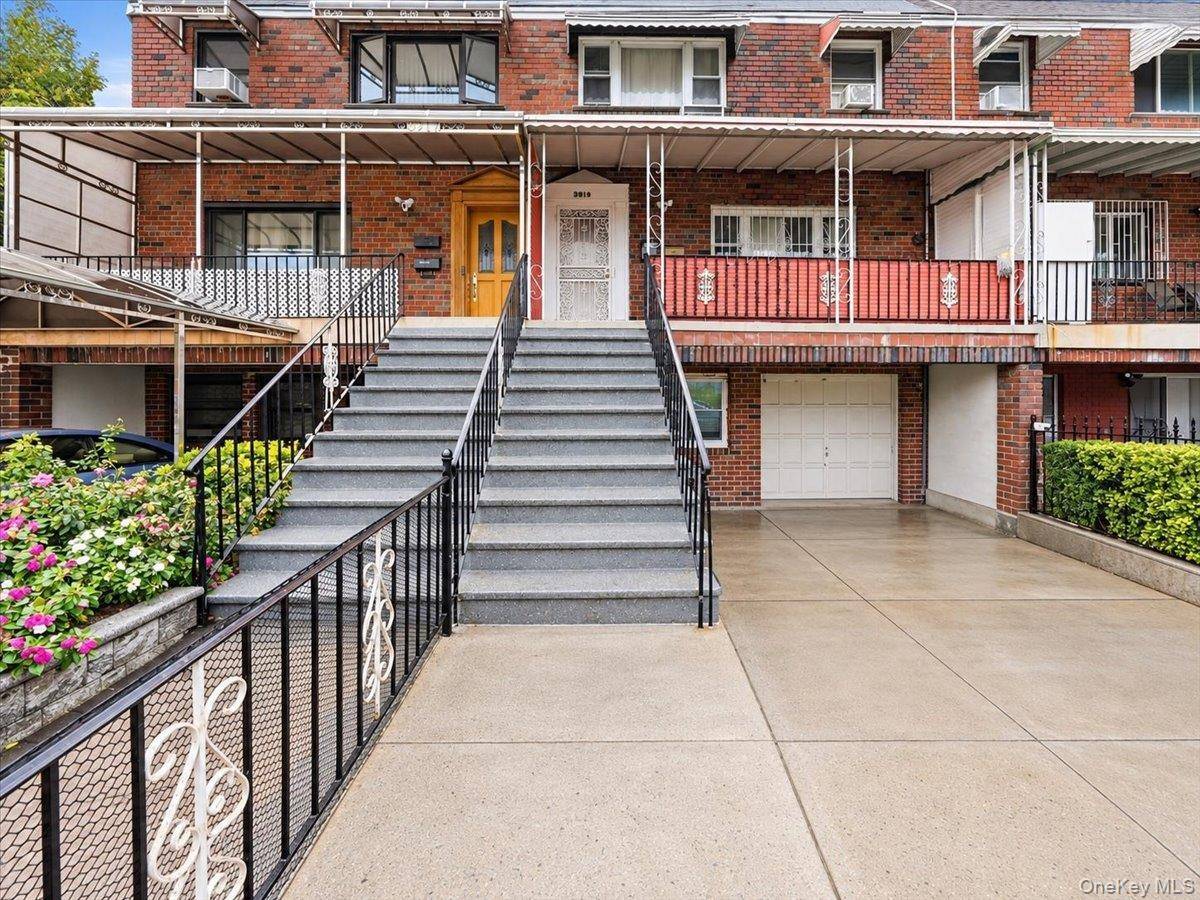 3919 Grace AVE, Bronx, NY 10466