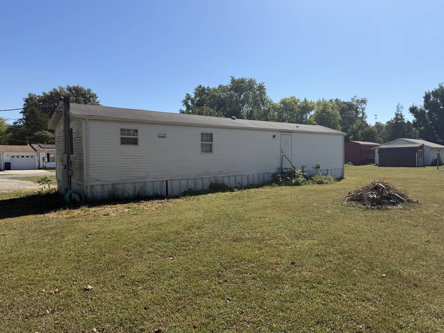 313 Leonard ST, Duquoin, IL 62832