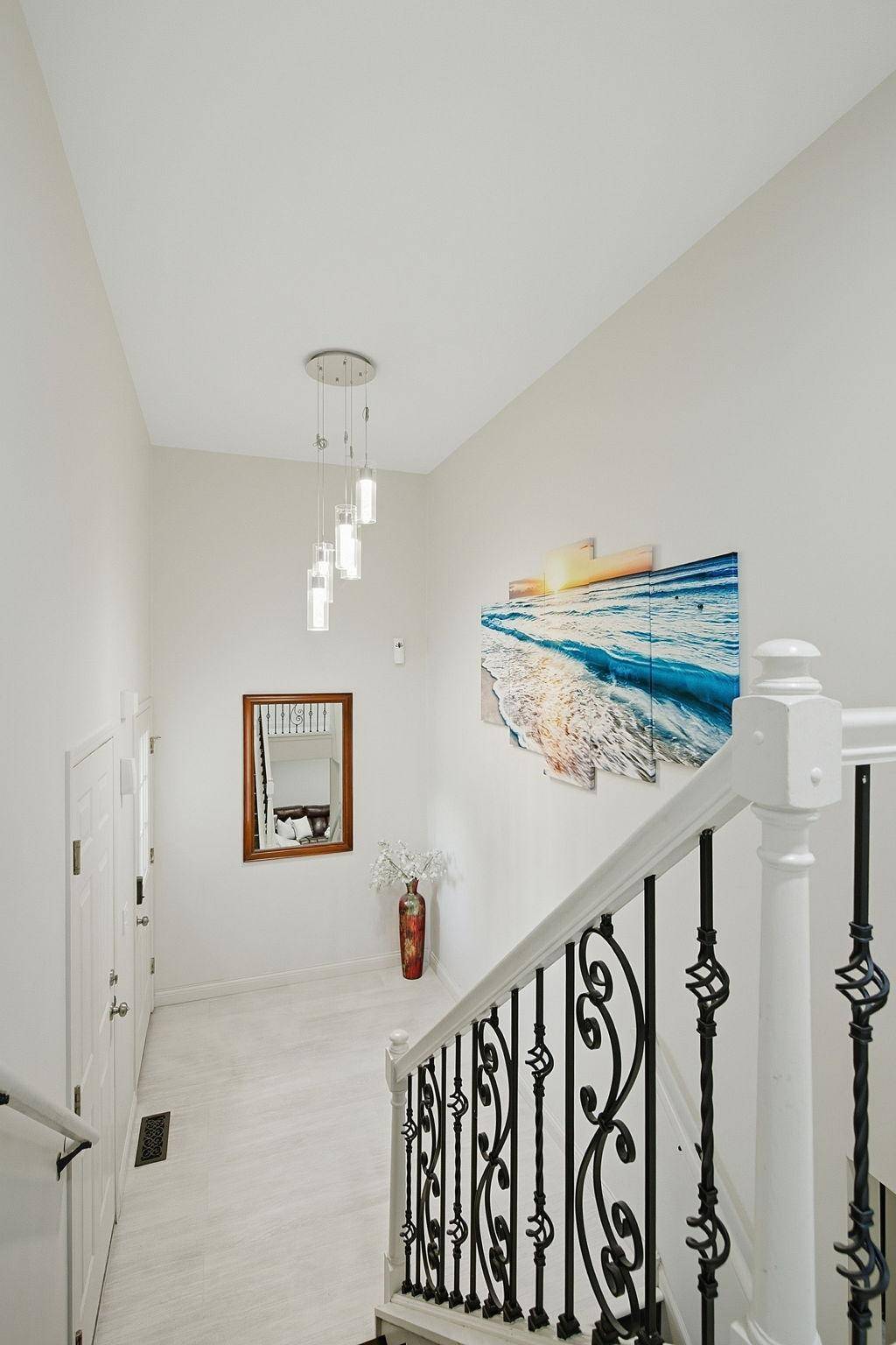 815 Ravoux CIR, Chaska, MN 55318