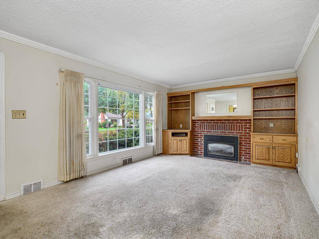 961 California AVE W, Saint Paul, MN 55117