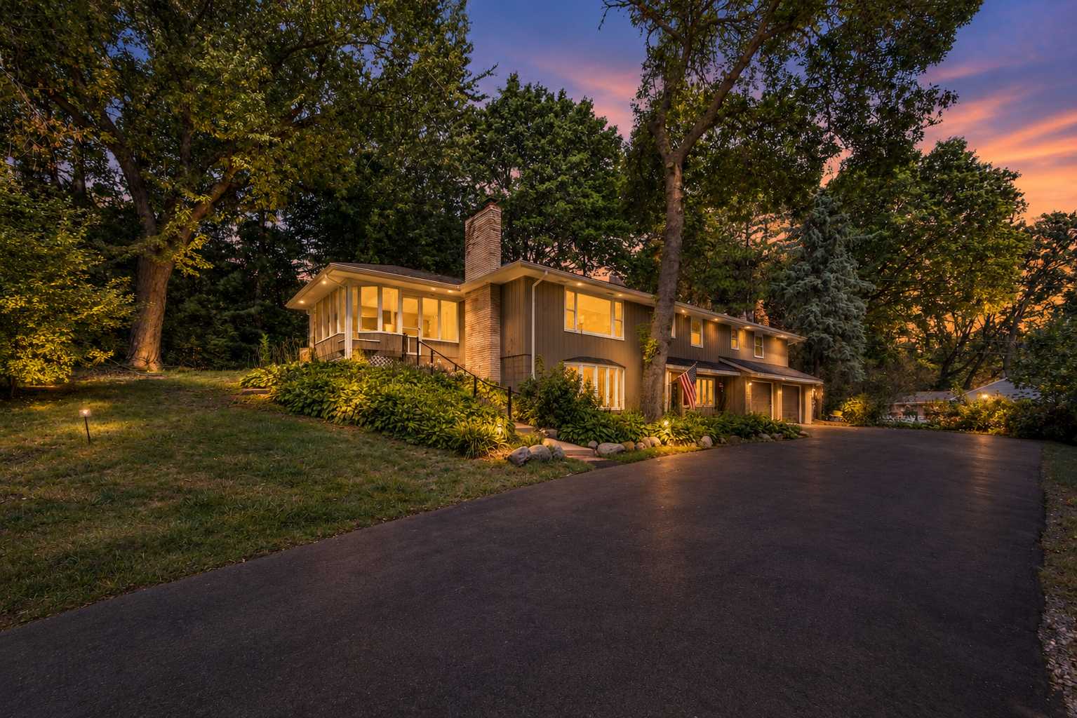 18030 20th AVE N, Plymouth, MN 55447