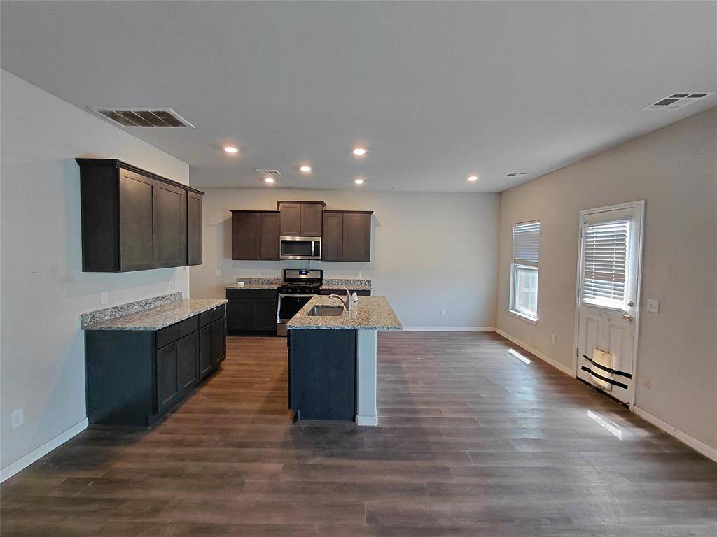2521 Scarlet LN, El Reno, OK 73036