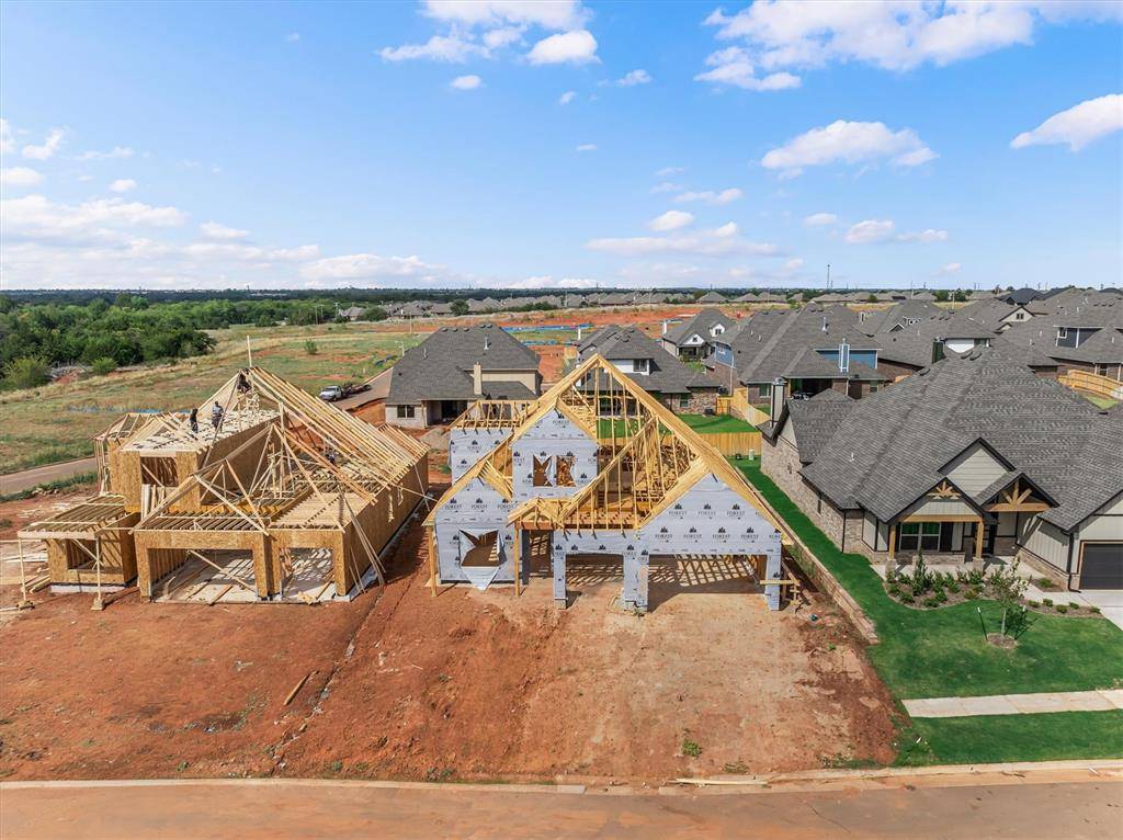 8409 NW 153rd ST, Edmond, OK 73013