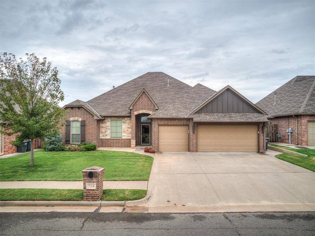 724 Northern Dancer DR, Edmond, OK 73025