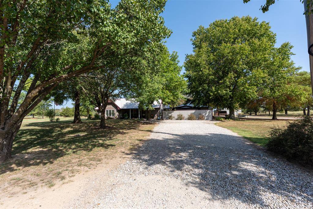 377038 E 1060 RD, Okemah, OK 74859