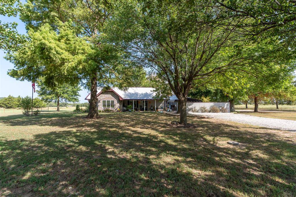 377038 E 1060 RD, Okemah, OK 74859