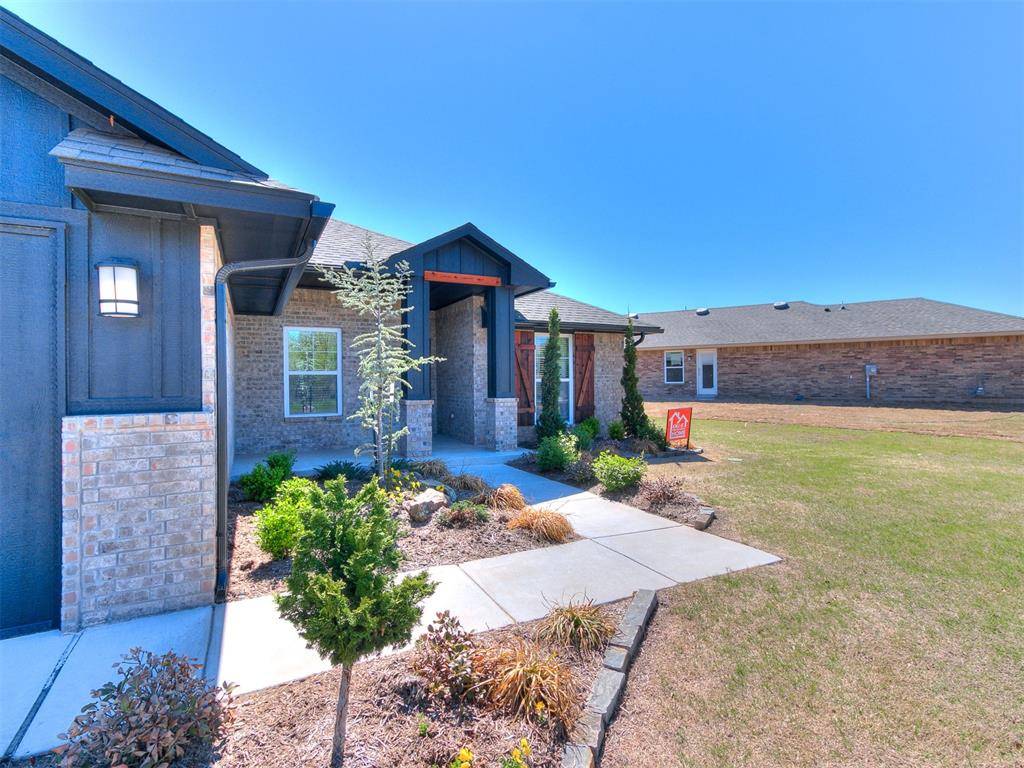 11436 SW 11th ST, Yukon, OK 73099