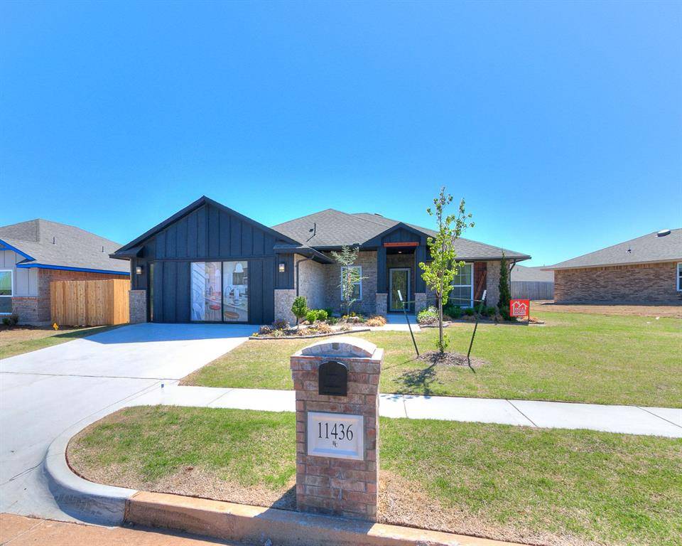 11436 SW 11th ST, Yukon, OK 73099