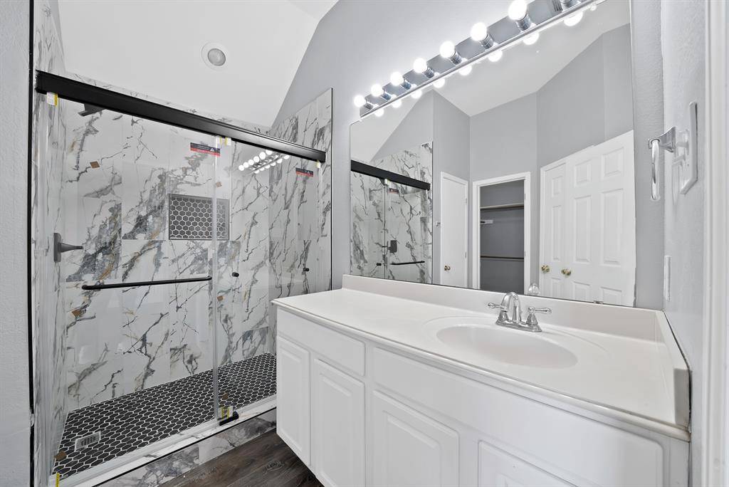 2633 Pioneer Bluffs Road, Balch Springs, TX 75181