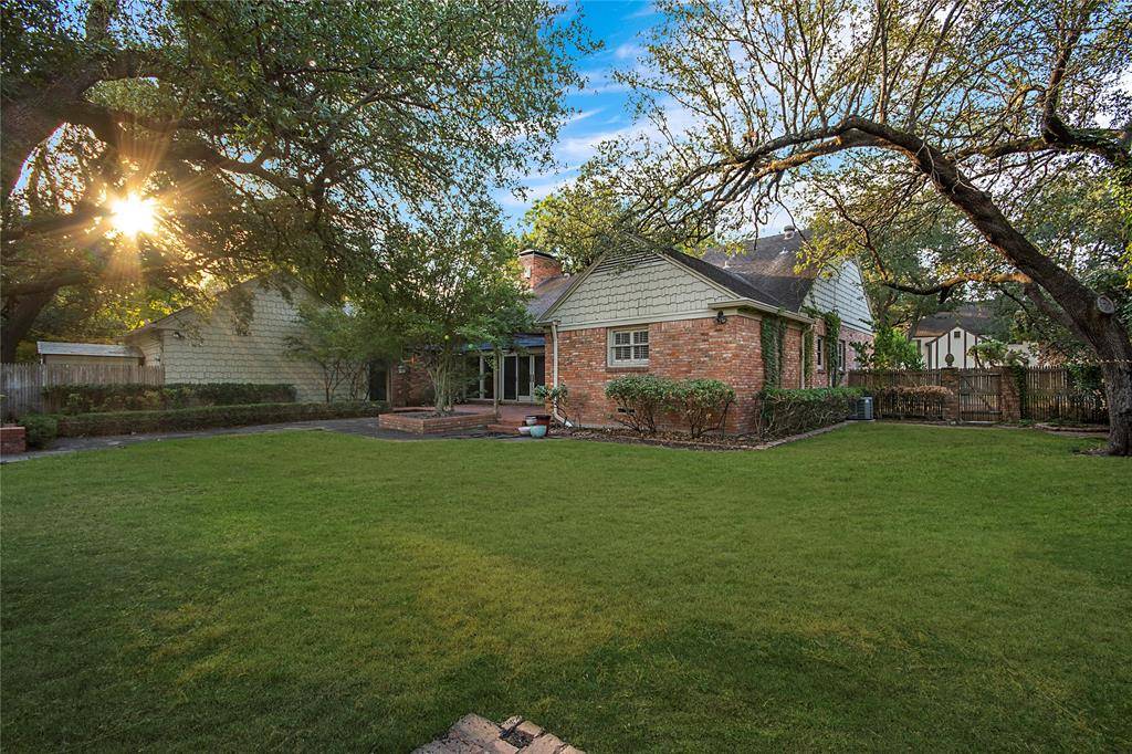 5859 Colhurst Street, Dallas, TX 75230