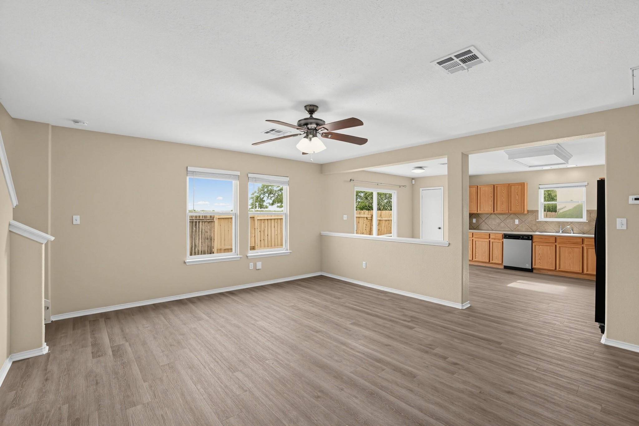 114 Hays Forest CV, Elgin, TX 78621